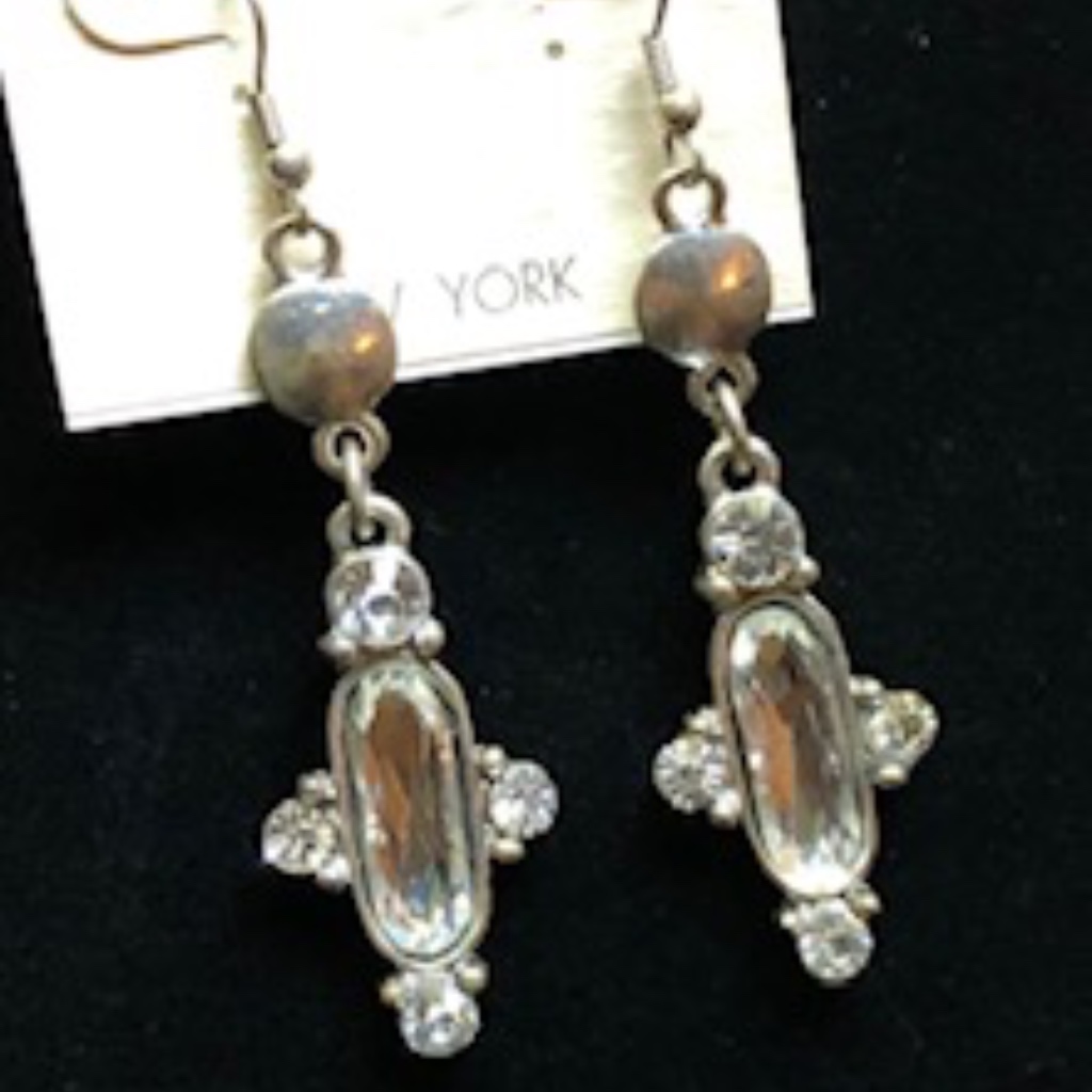 Rhinestone Silver Earrings New 16$
